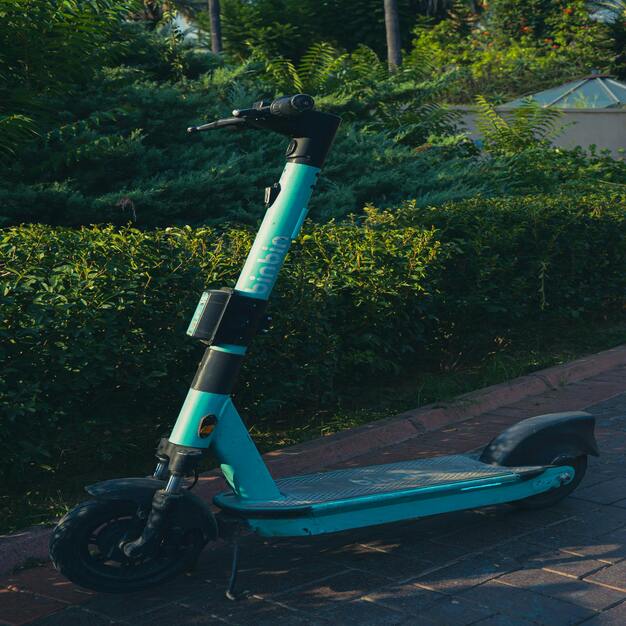 PATINETAS CON MOTOR USADAS: BENEFICIOS DE LA MOVILIDAD ELÉCTRICA DE SEGUNDA MANO